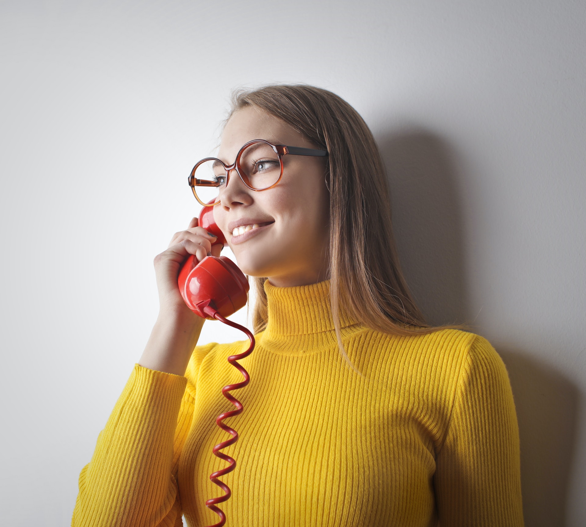 what is a voip phone